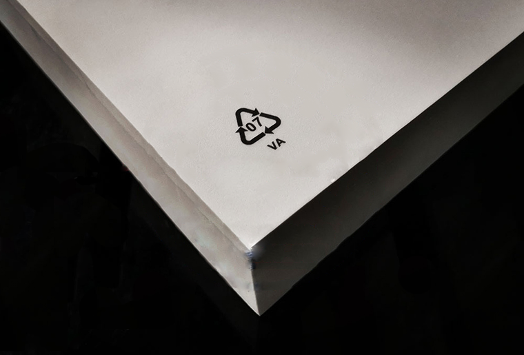 Z6人生就是博SP-8872宽幅喷码机在EVA上的应用